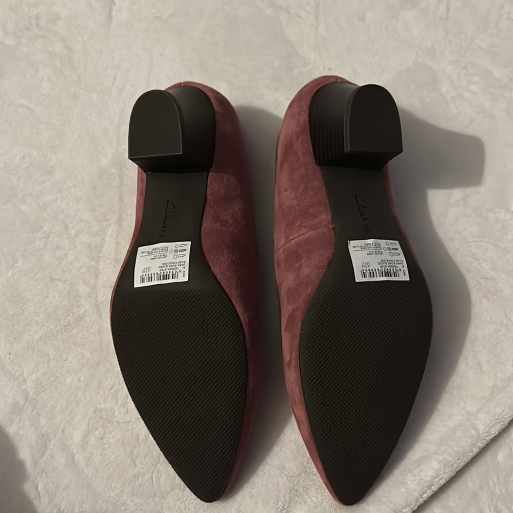 Clarks Collection - Picture 2 of 4